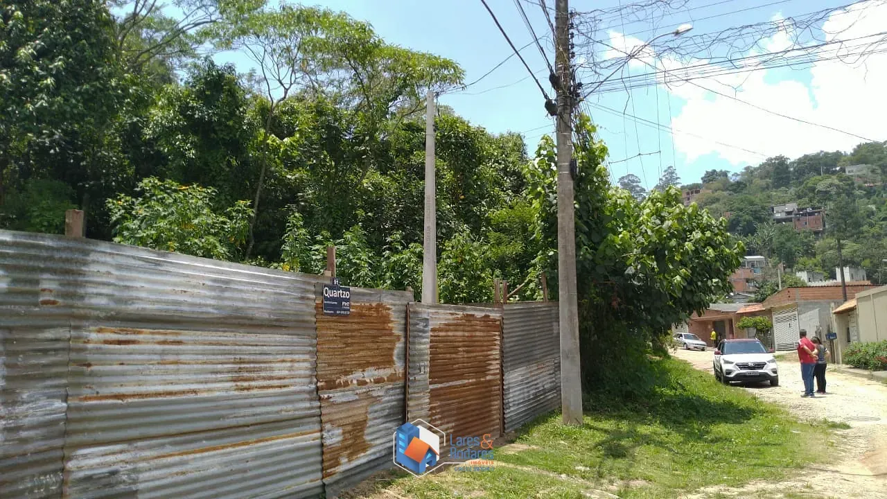 Imagem Terreno à venda, 550m², 525m² e 487,50m² - 3 lotes de 1562m² no total - Vendidos juntos, lote cercado com acesso rua terra. Mantiqueira, Mairiporã.