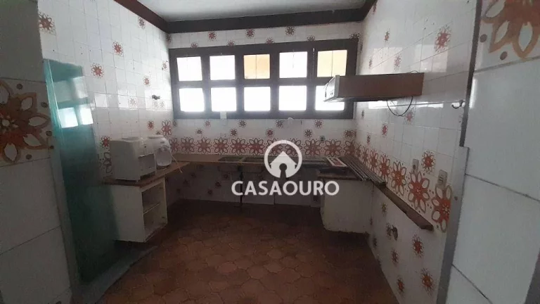 Imagem Casa com 6 dormitórios à venda, 400 m² por R$ 900.000,00 - Serra - Belo Horizonte/MG