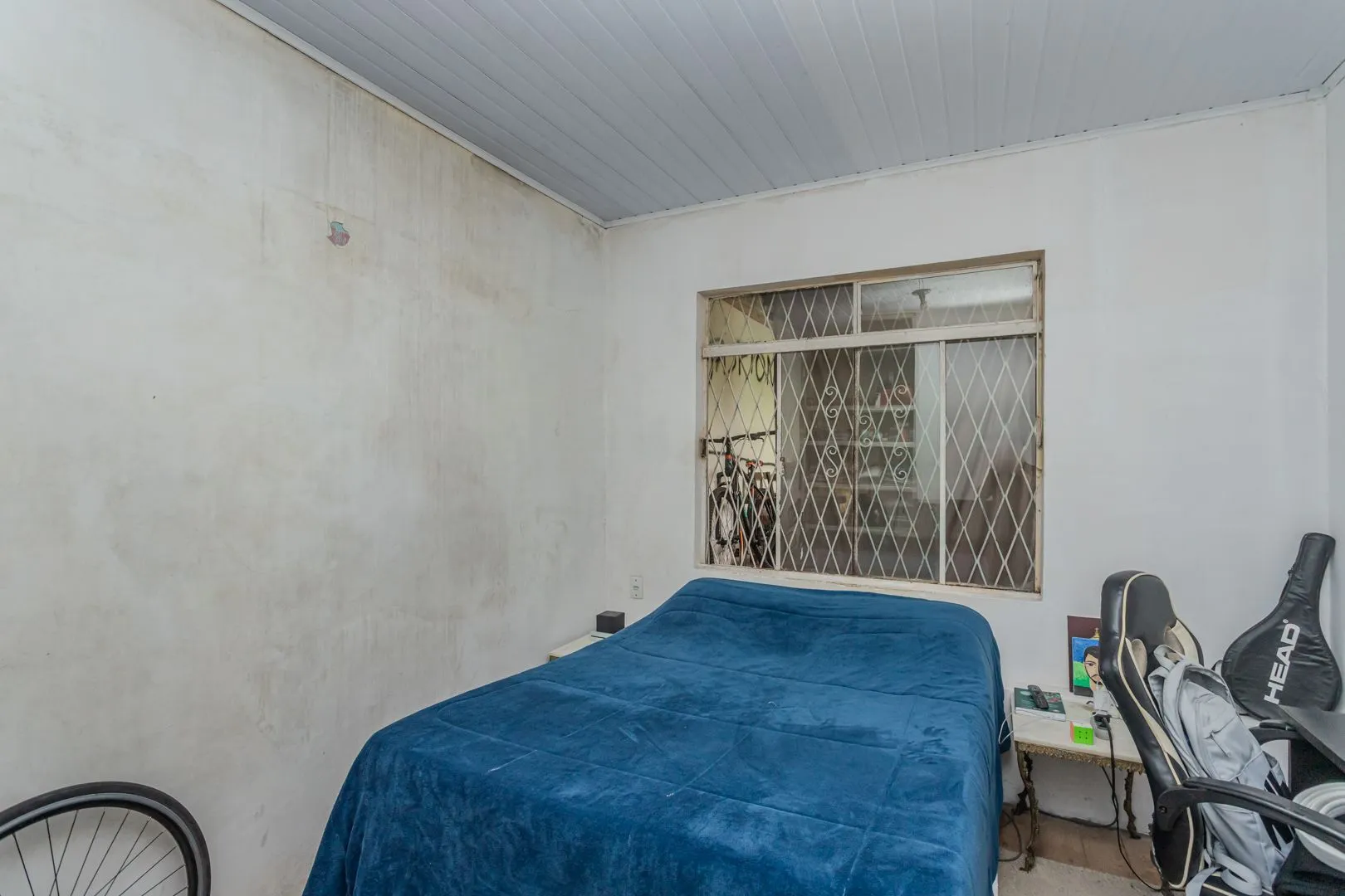 Imagem Casa no bairro Jardim Botânico de 3 dormitórios e garagem e terreno com 370m²