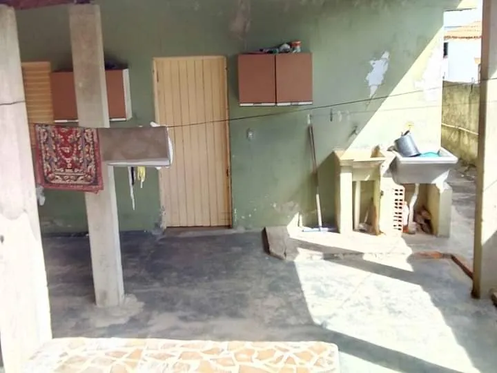 Imagem Casa Comercial à Venda em Votorantim-SP - 3 Quartos, 1 Sala, 1 Banheiro, 1 Vaga de Garagem - Imperdível!