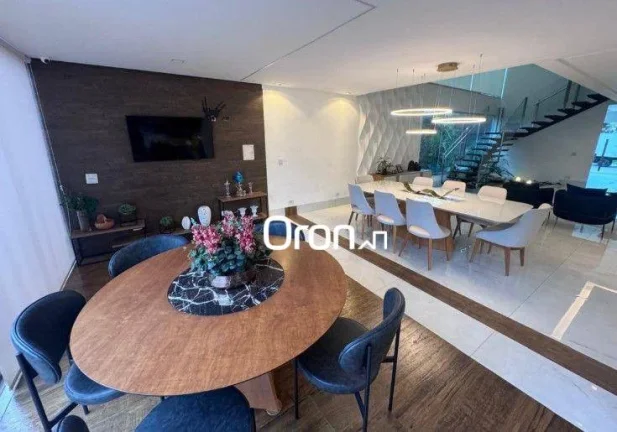 Imagem Sobrado com 3 dormitórios à venda, 338 m² por R$ 2.700.000,00 - Jardins Madri - Goiânia/GO
