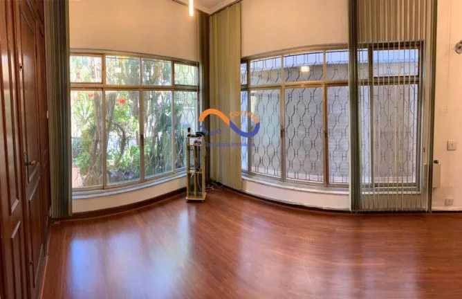 Foto do imóvel Casa com 3 Quartos à Venda, 300 m² em Vila Monumento - São Paulo