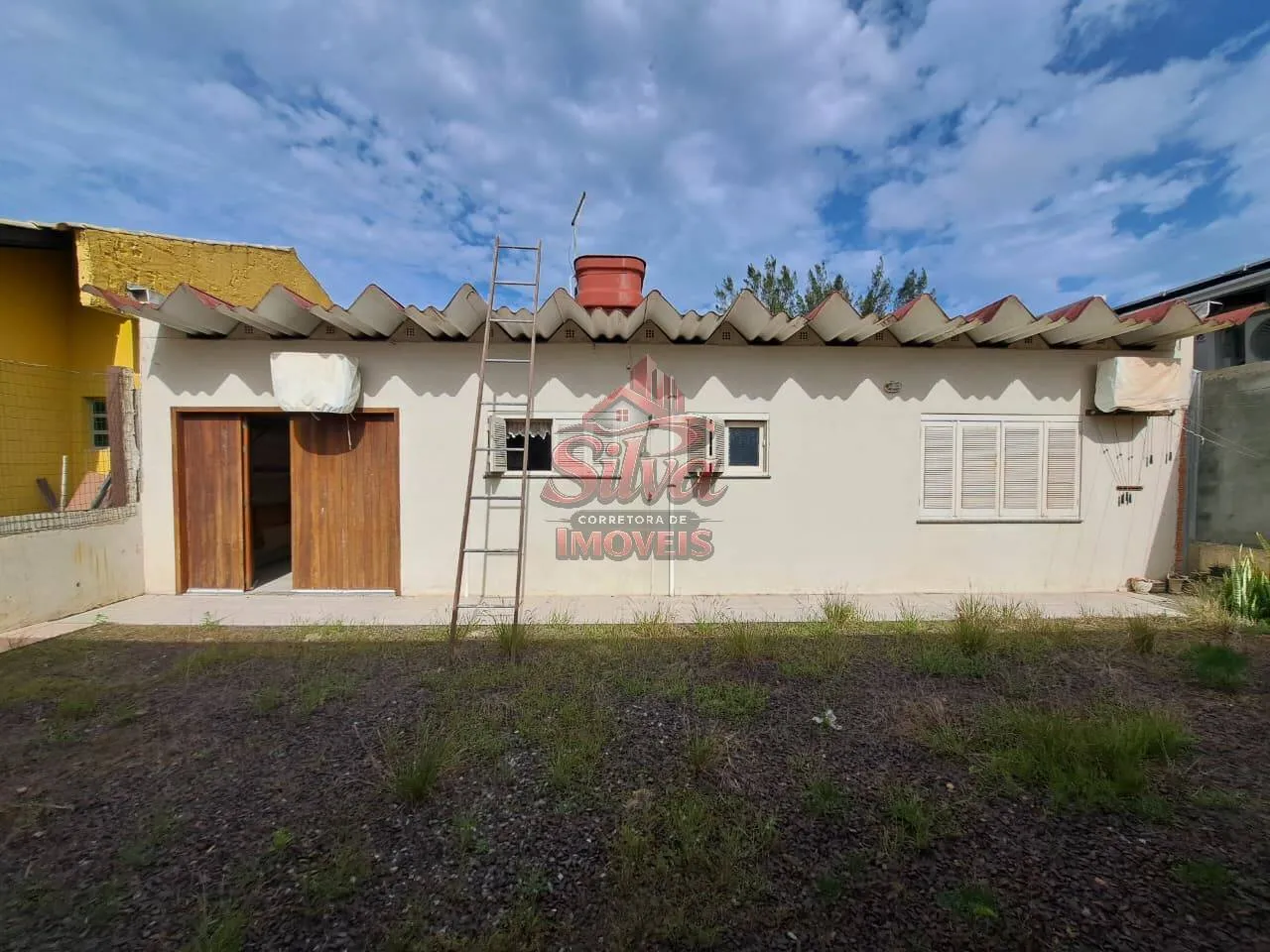 Imagem C1571| Casa 3 dormitórios com anexo a 75m do mar