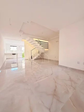 Imagem Casa Duplex com 3 Suítes em Colina de Laranjeiras