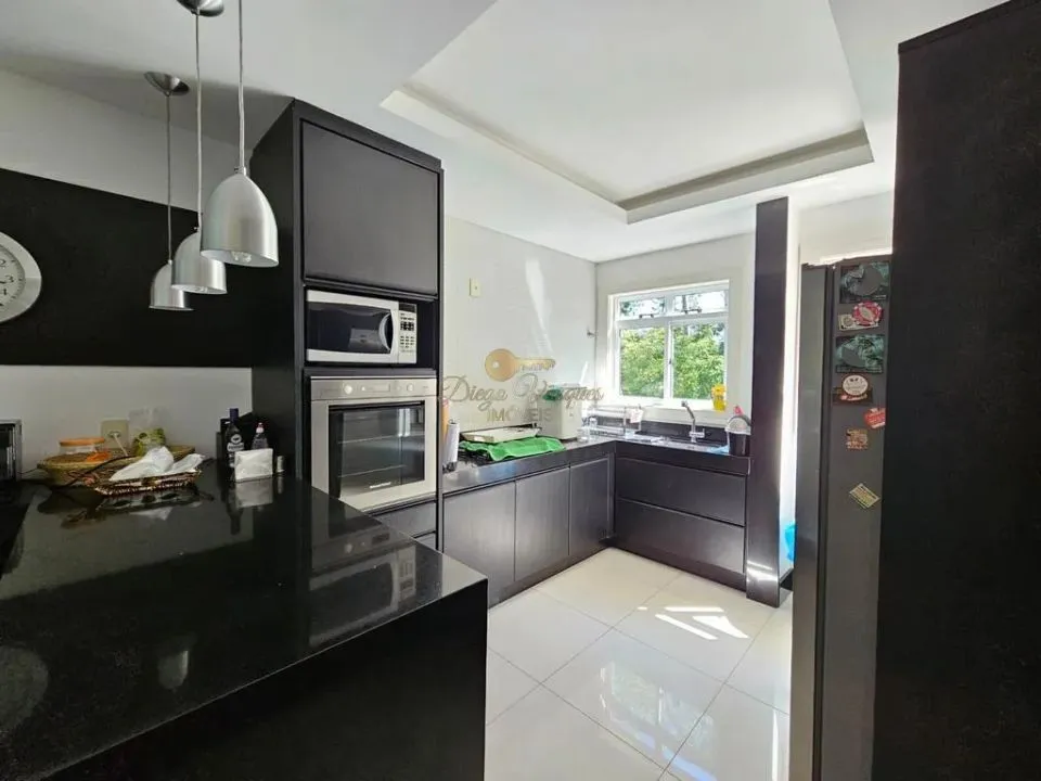 Imagem Casa em Condomínio para Venda em Teresópolis / RJ no bairro Bom Retiro