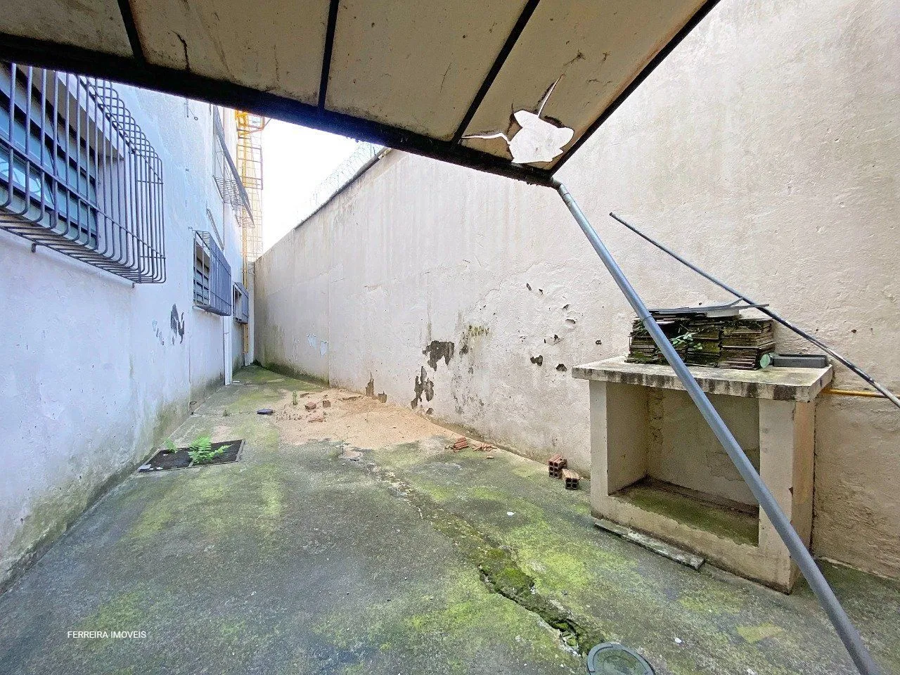 Imagem Predio para Venda - 2297m², 0 dormitórios, 20 vagas - Floresta