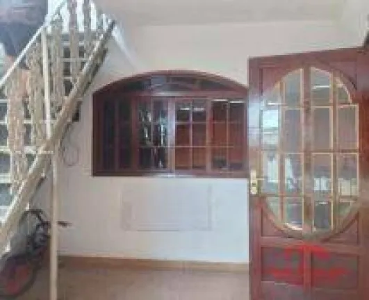 Foto do imóvel Casa com 2 Quartos para Alugar, 60 m² em Bento Ribeiro - Rio de Janeiro