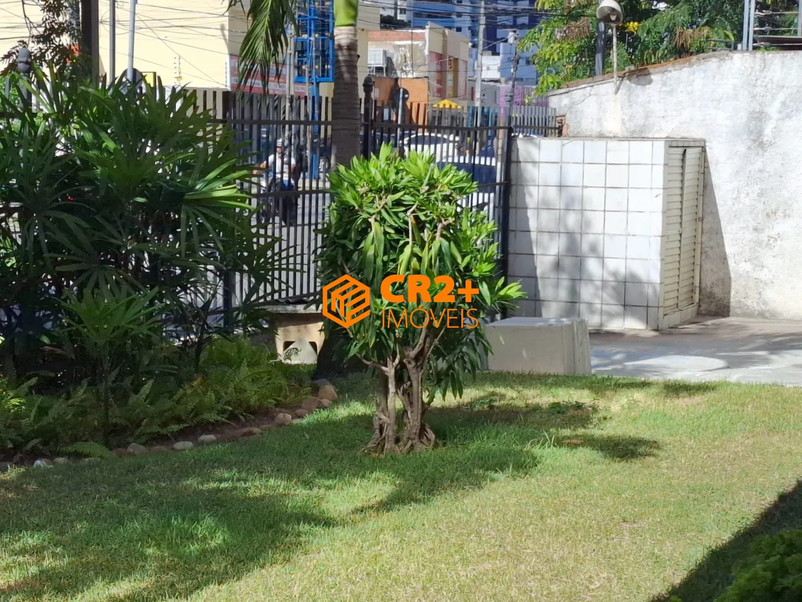 Imagem Vendo apartamento reformado em Boa Viagem com 121m² 03 quartos 01 suite 01 vaga