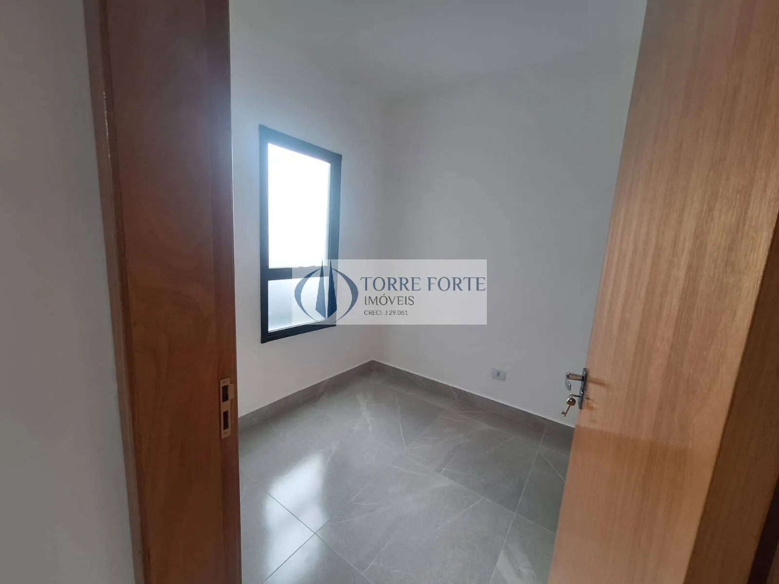 Imagem Lindo Apartamento com 2 dormitórios sem vaga na Penha .