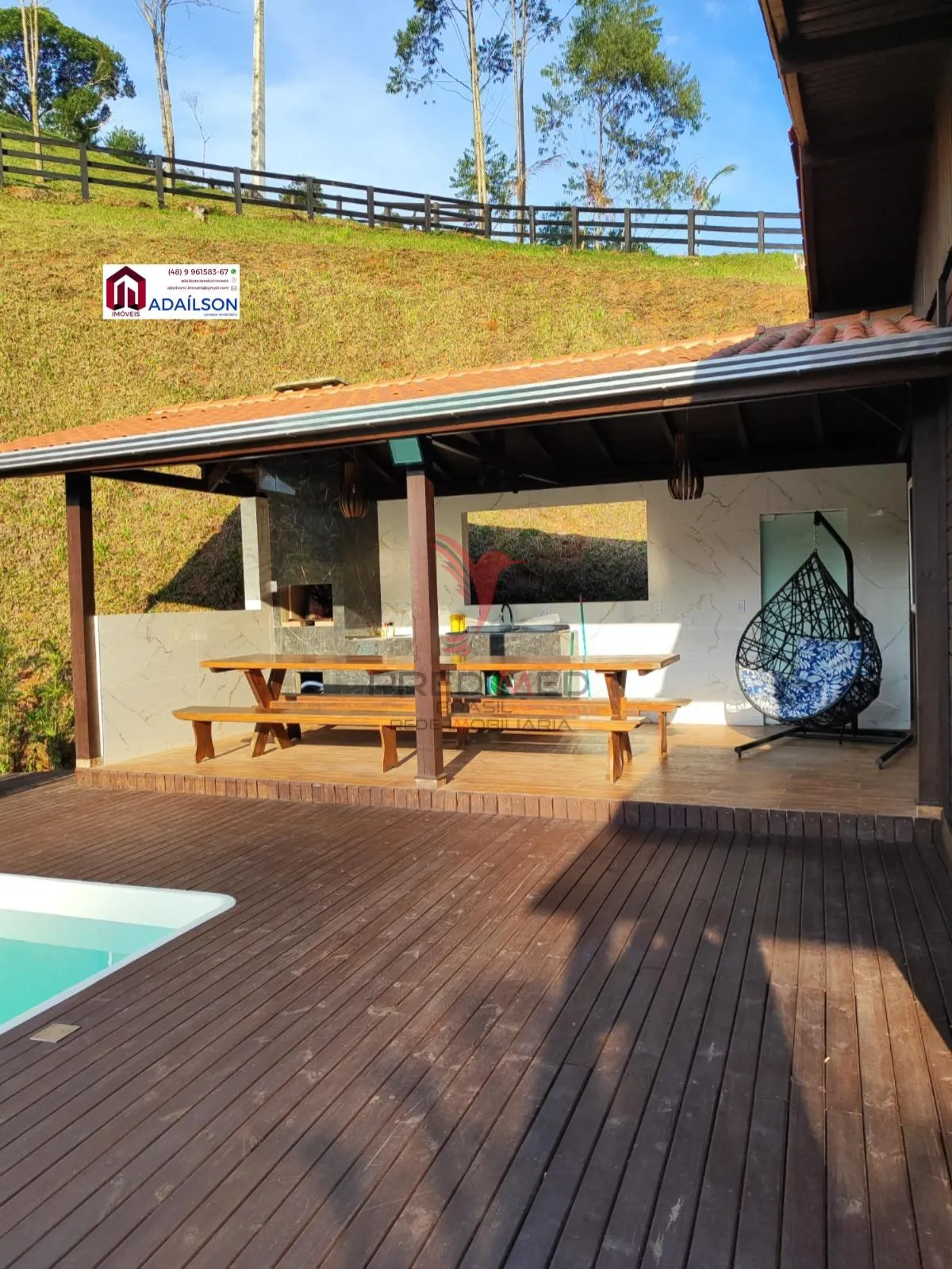 Imagem Linda chácara com piscina e jacuzzi à venda em Tijucas/SC