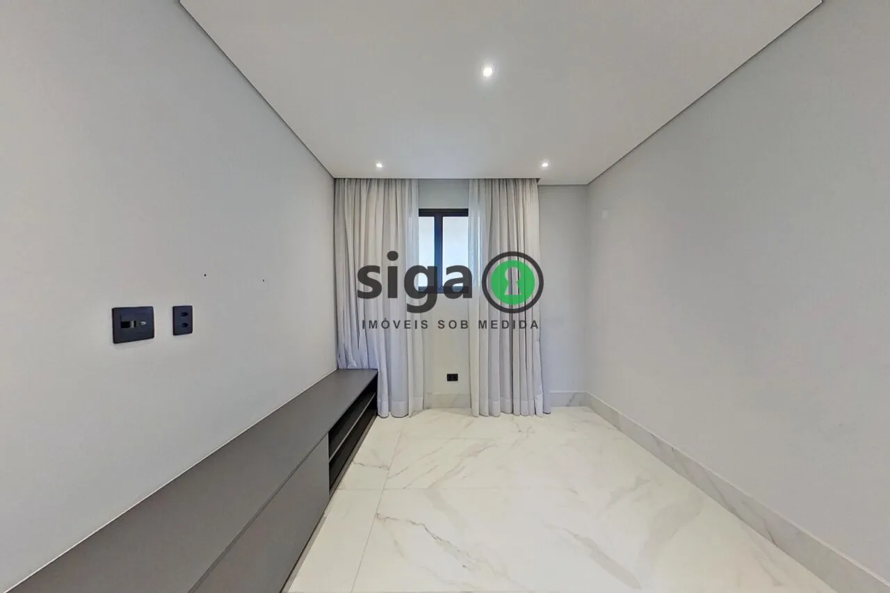 Imagem Apartamento à venda em Moema Índios - 213m², 3 dormitórios sendo 2 suítes, 4 vagas, reformado
