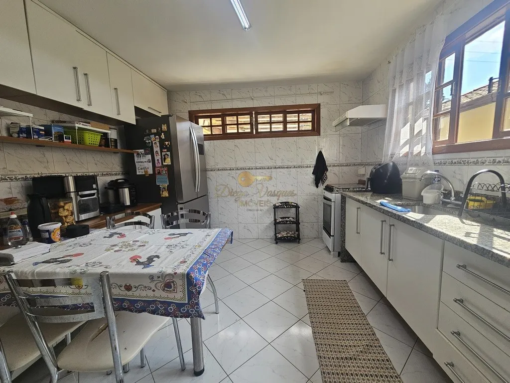Imagem Casa em Condomínio para Venda em Teresópolis / RJ no bairro Cascata do Imbuí