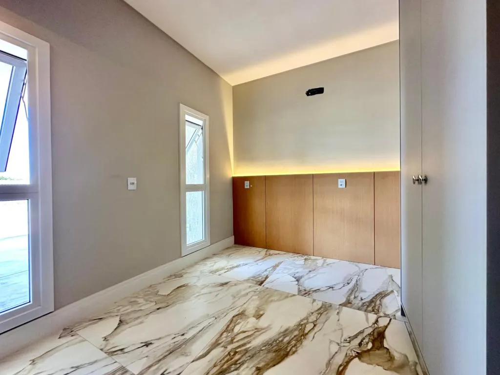 Imagem Casa em Condominio 4 Dormitórios - Bairro Curumin
