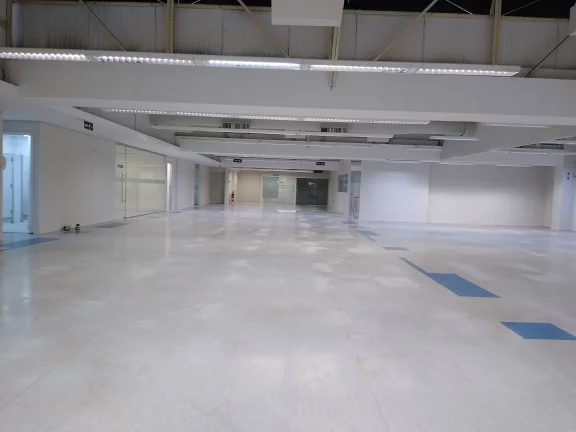 Imagem Imóvel Comercial em Ótimo Estado | Terreno 3.535m² | Construção 4.816m² | Próximo à Marginal Tietê"