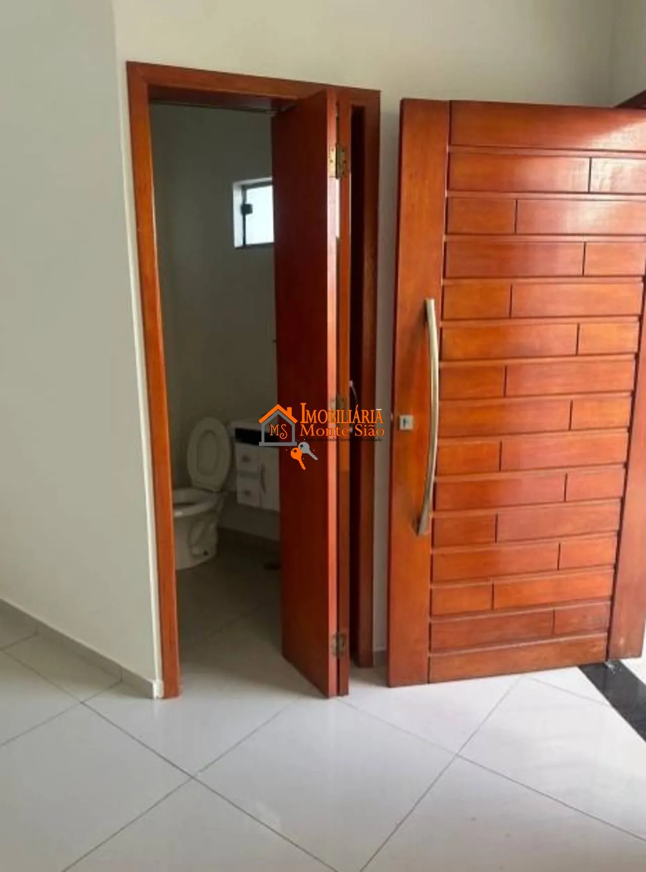 Imagem Casa com 2 dormitórios à venda, 175 m² por R$ 658.000,00 - Carmela III - Guarulhos/SP