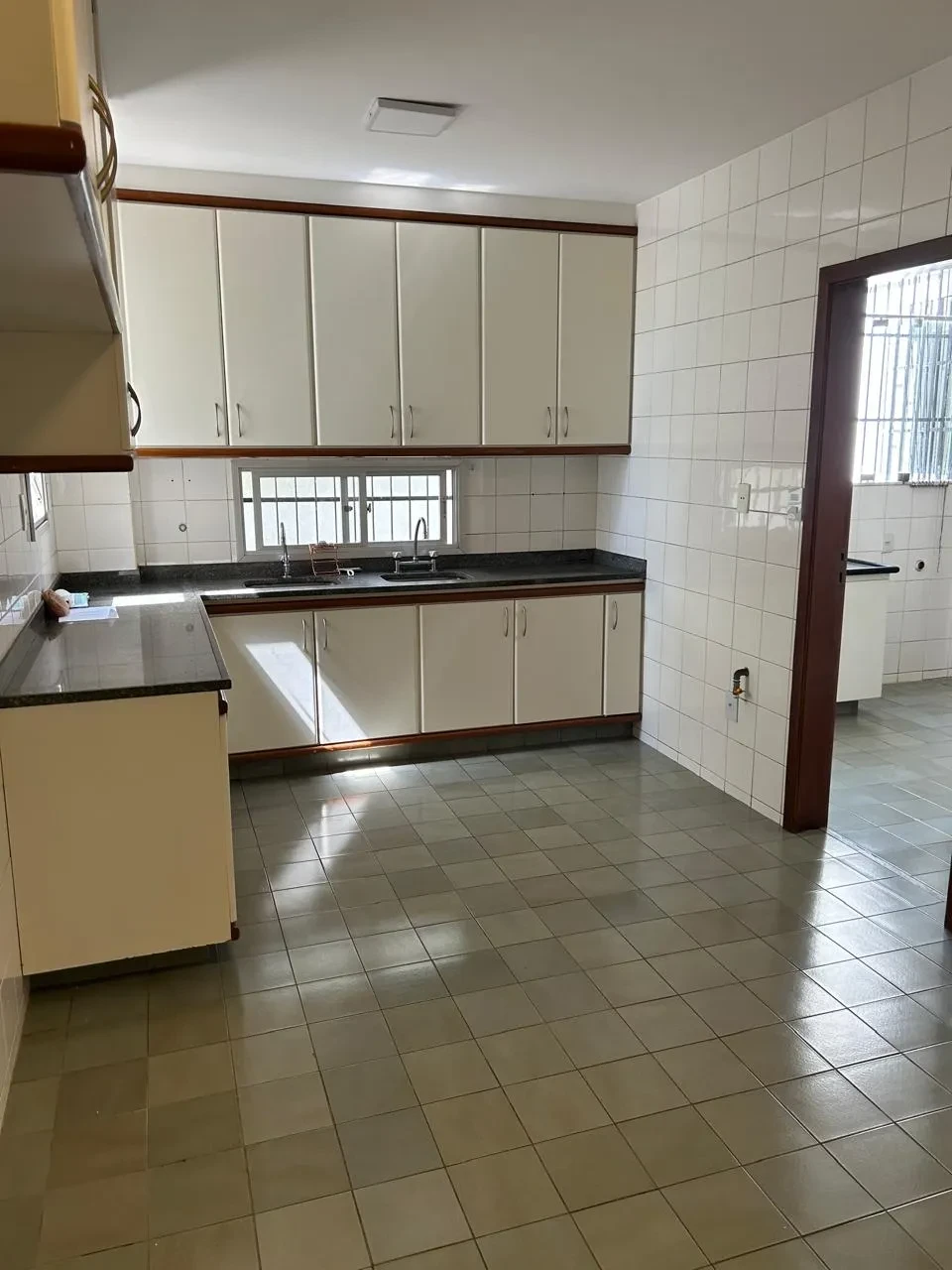 Imagem Apartamento com 4 Quartos à Venda, 175 m² em Jardim da Penha - Vitória