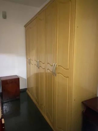 Imagem Casa com 2 Moradas 200 m² Construída 5 Dormitórios 2 Vagas de Garagens