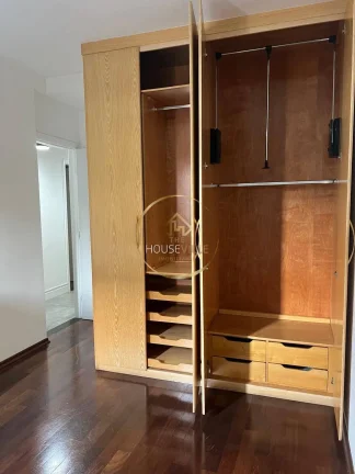 Imagem Apartamento 3 dormitórios ( 1 suíte), escritório, Edifício Manhattan, Sjc.