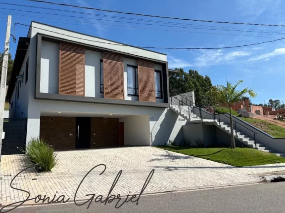 Imagem Venda de Casa em Condomínio de Alto Padrão em Vinhedo-SP - 3 Quartos, 3 Suítes, 2 Salas, 4 Banheiros, 6 Vagas, 272m².
