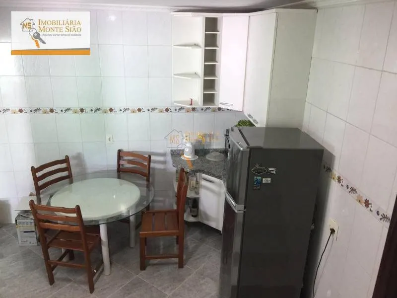 Imagem Sobrado com 4 dormitórios à venda, 200 m² por R$ 630.000,00 - Jardim Flor do Campo - Guarulhos/SP