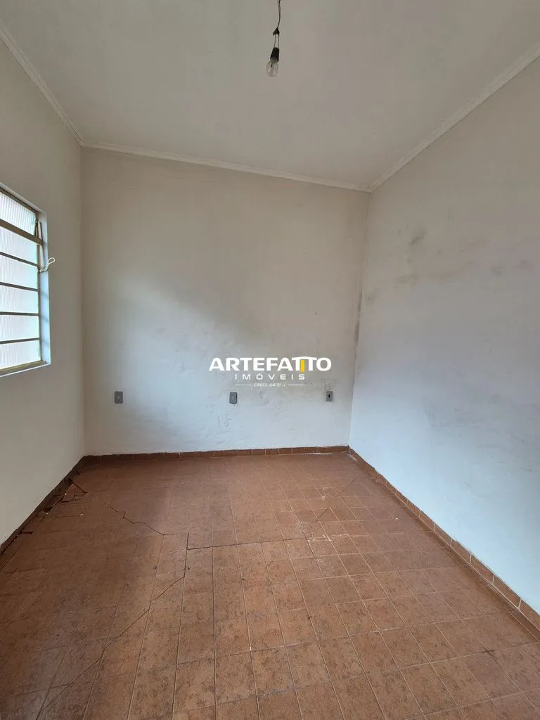 Imagem Casa com 4 dormitórios no bairro Vila Allan Kardec