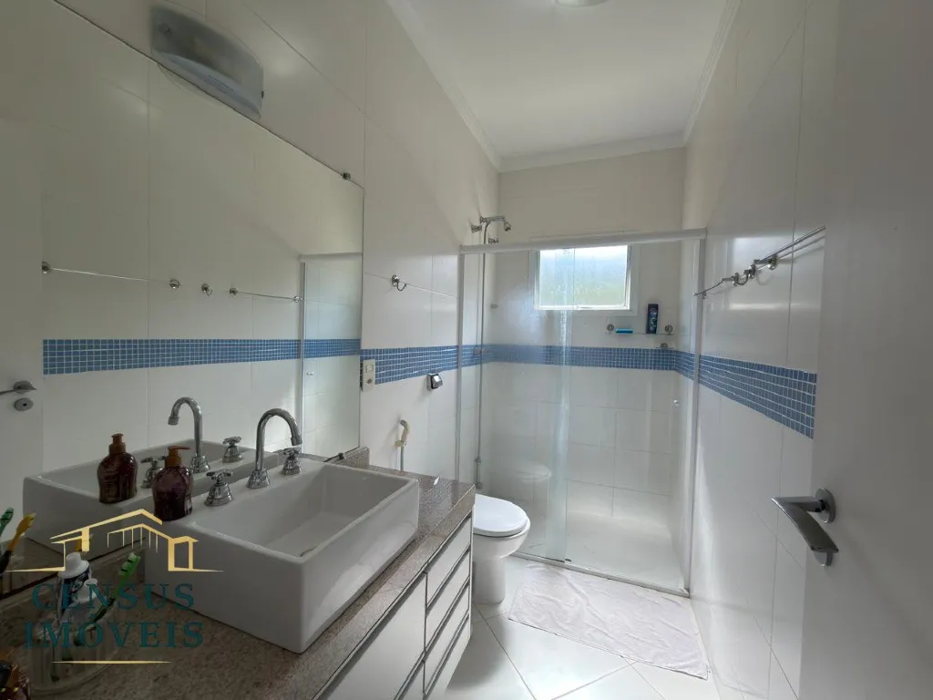 Foto do imóvel: Casa à venda com 3 suítes e amplo quintal no Conndomínio Villagio di Verona na cidade de Vinhedo-SP. em Condomínio Villagio di Verona