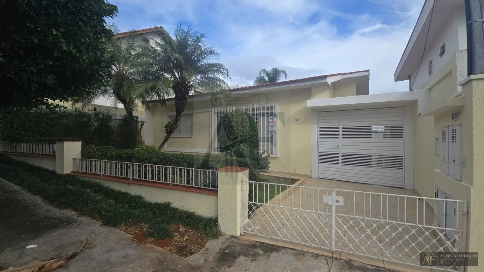 Imagem Casa à venda em Jardim Londrina, São Paulo
