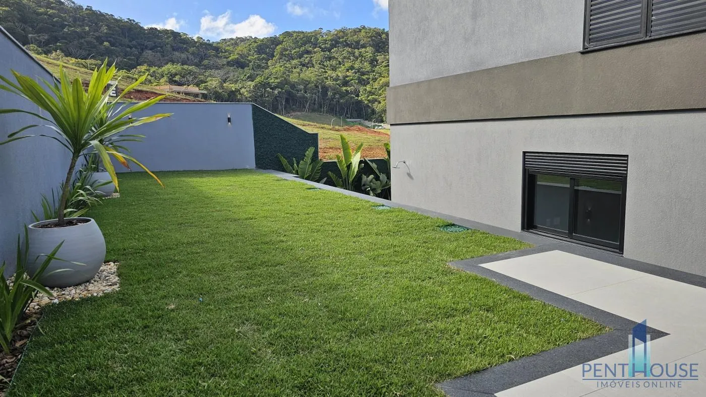 Imagem Casa em Condomínio para Venda em Camboriú, CENTRO, 4 dormitórios, 4 suítes, 5 banheiros, 4 vagas
