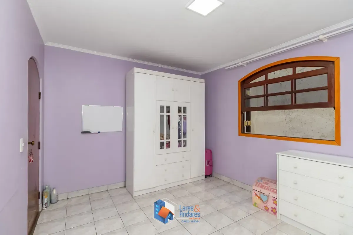 Imagem Sobrado para venda em Jardim Vivan com 3 quartos, sendo 1 suíte, 225m²