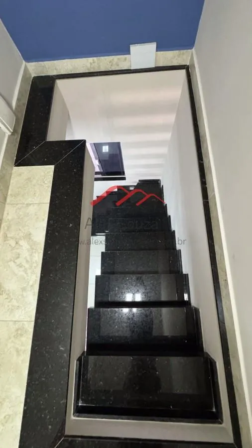 Imagem Sobrado para Venda em Hortolândia, Jardim Novo Cambuí, 3 dormitórios, 1 suíte, 3 banheiros, 2 vagas