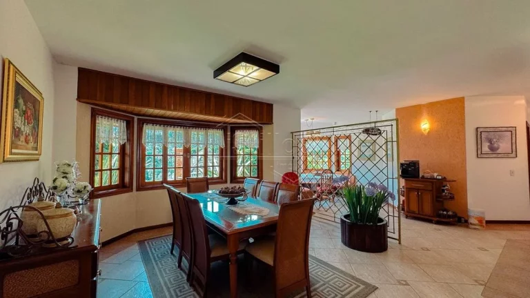 Imagem Casa em condomínio - Campos do Jordão