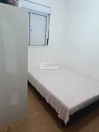 Imagem Aluguel de Apartamento com 2 Dormitórios no Condomínio Parque Andes, em Uberaba