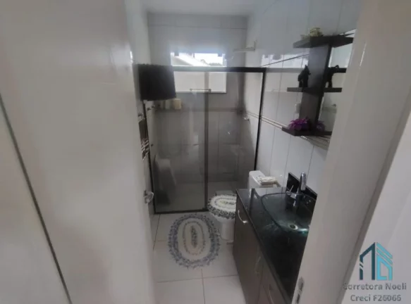 Imagem Chácara LINDA com 3.700m², Semi mobiliada, 03 quartos, churrasqueira, em Colombo - PR