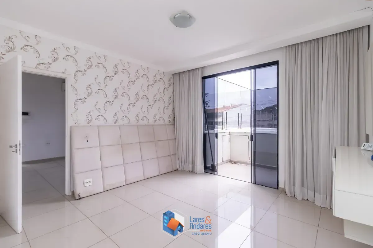 Imagem Casa para venda em Indianópolis com 3 quartos, sendo 3 suítes, 345m²