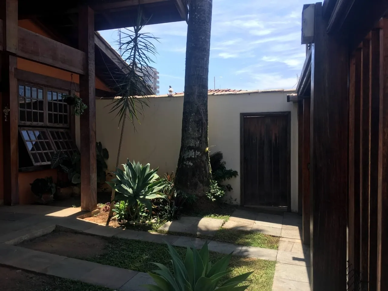 Imagem Casa à venda 5 Quartos, 3 Suites, 4 Vagas, 400M², Centro, Pindamonhangaba - SP