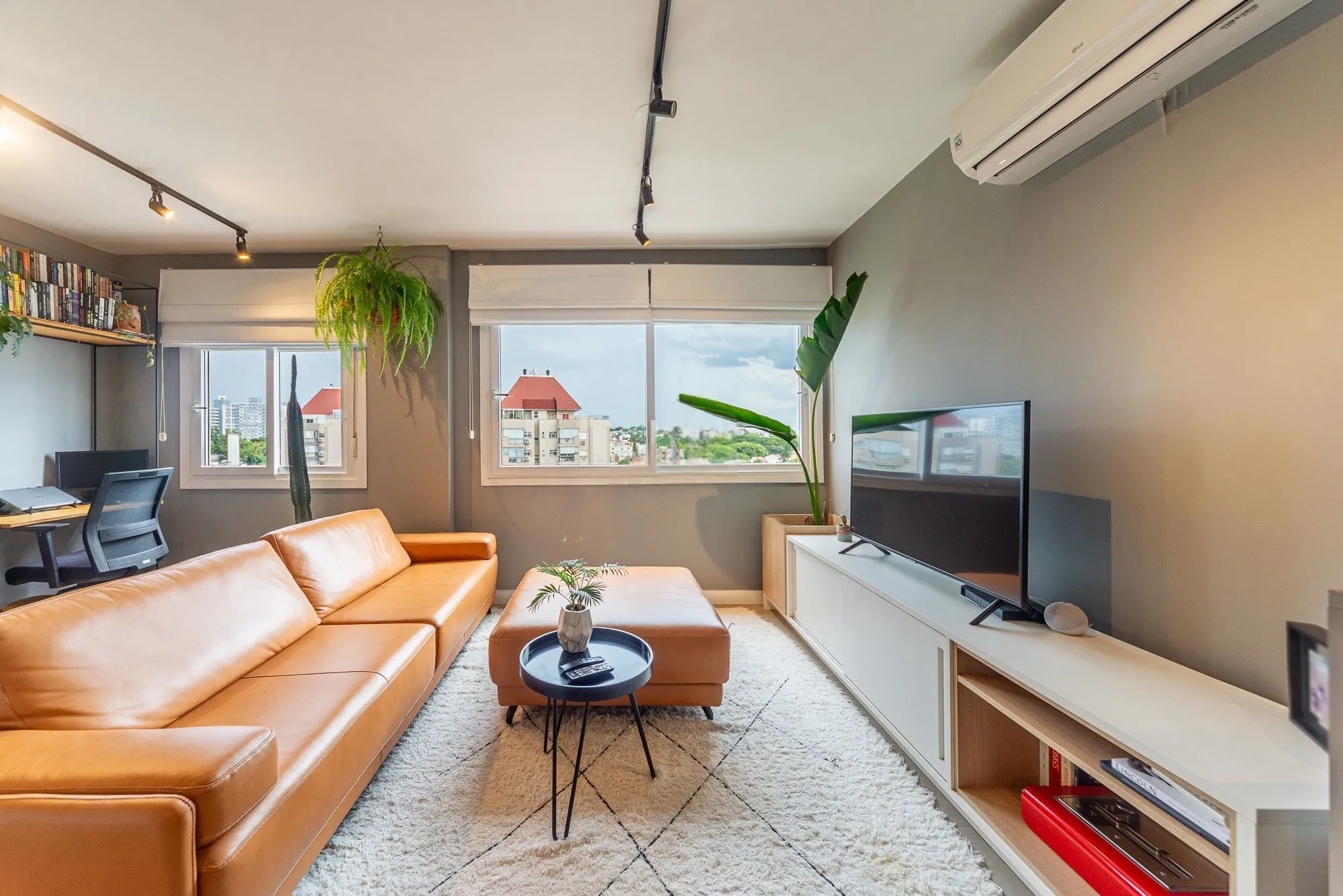 Imagem Apartamento mobiliado 60m² | 1 dormitório | Andar alto | Vista livre | 1 vaga