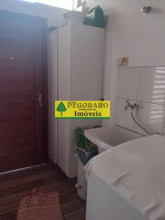 Imagem Casa à venda em Caraguatatuba-SP: 3 quartos, suíte, sala com vista para o mar e deck com hidro!