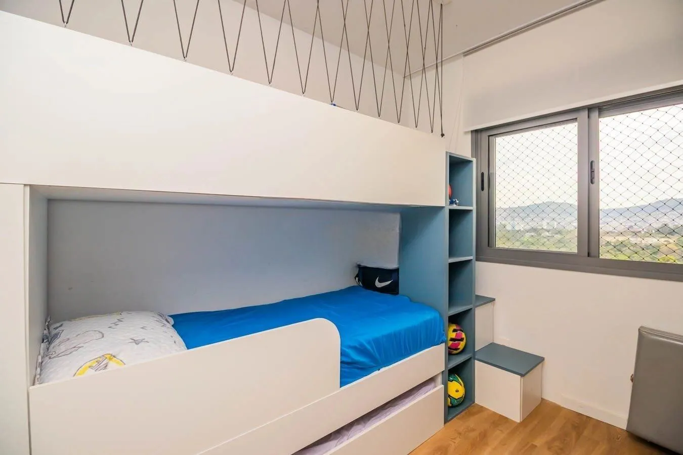 Imagem Apartamento para Venda - 98m², 3 dormitórios, sendo 1 suites, 2 vagas - Petrópolis