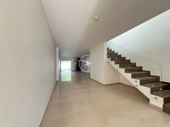 Imagem Sobrado geminado novo no Floresta.