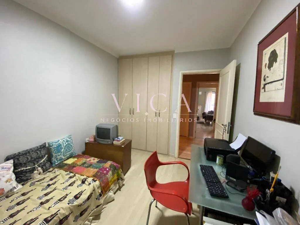 Imagem Alphaville| Europa 202m² 4 dorms, 3 suítes, 3 vagas e varanda|R$ 1.885.000