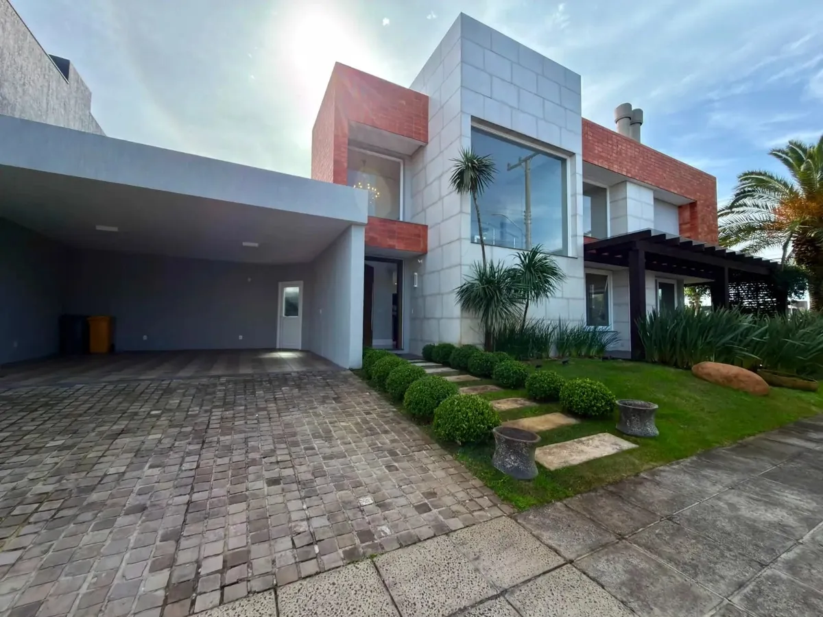 Foto do imóvel CASA EM CONDOMÍNIO À VENDA em Avenida Central