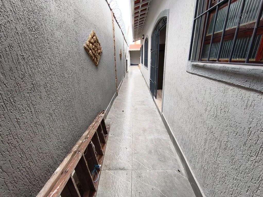 Imagem MARAVILHOSA CASA COM PISCINA 2 QUARTOS, 300 METROS DO MAR - Apenas R$ 780.000,00
