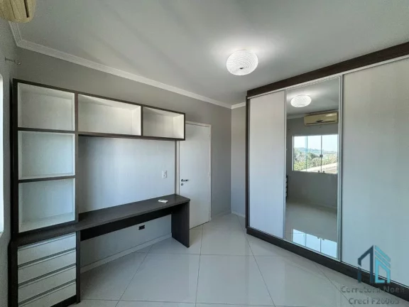Imagem Casa moderna, 04 quartos c/suítes, piscina, área de laser em São Miguel do Oeste PR