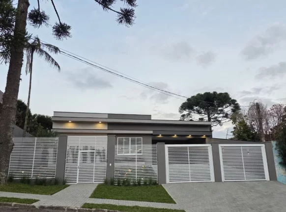 Foto do imóvel Casa à venda no Santo Inácio - Atrás o Parque Barigui