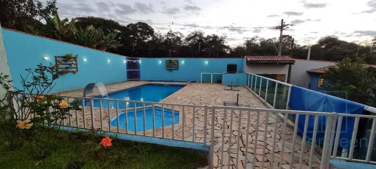 Imagem Chácara à Venda em Terra Preta/Mairiporã: 1035m² de Terreno e 240m² 900 MIL