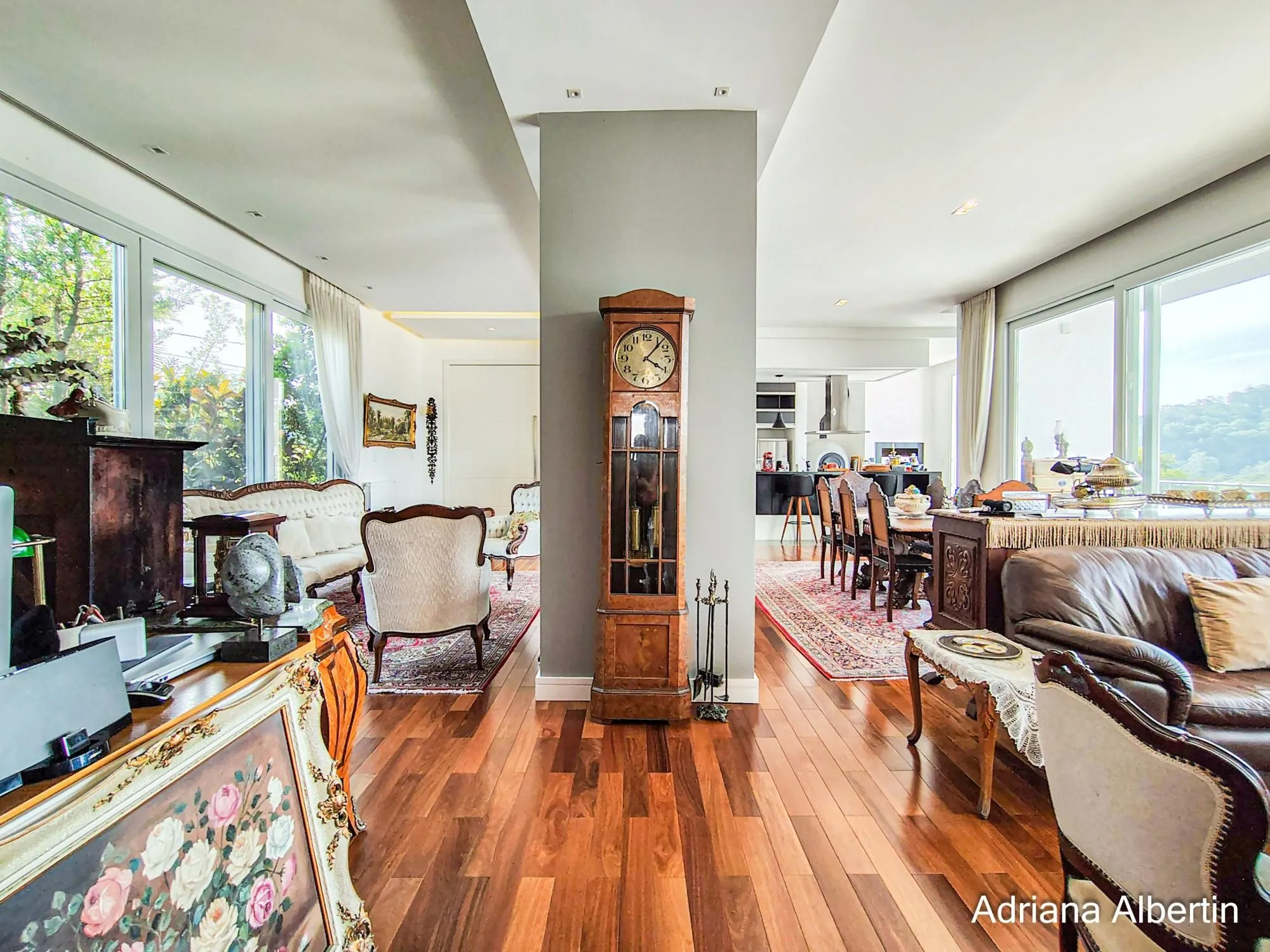 Imagem Casa com 660m² no Alphaville Porto Alegre para quem quer espaço, vista e personalidade - sem cair no padrão genérico