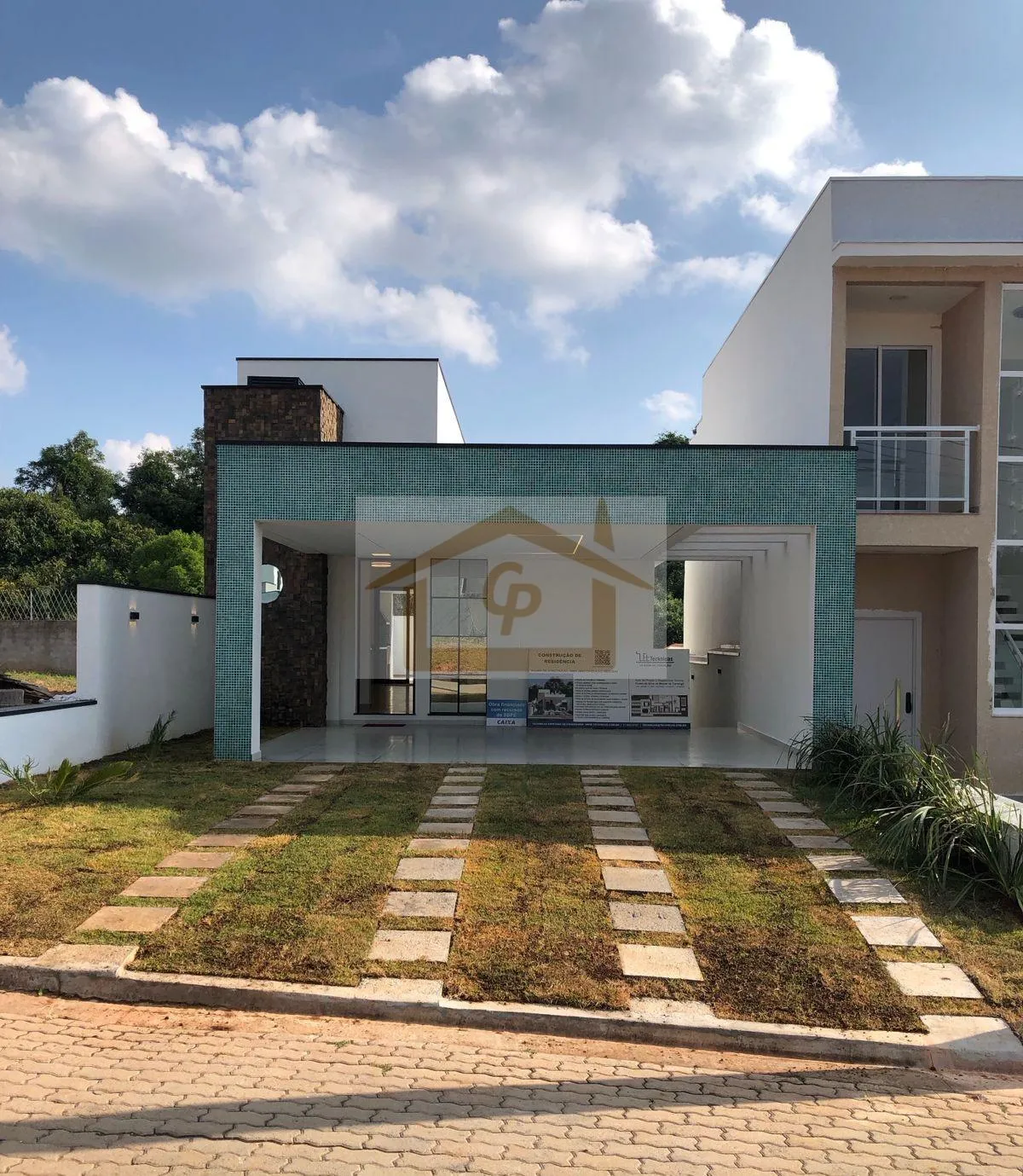 Foto do imóvel Casa Moderna com Piscina no Condomínio Lago dos Pássaros- Cotia/SP