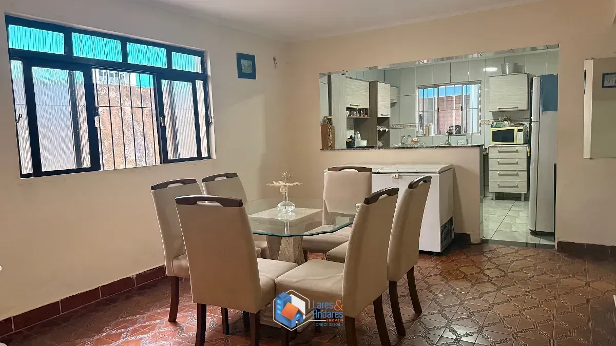 Imagem Casa para venda em Chácara Santa Maria com 4 quartos, sendo 1 suíte, 171m²