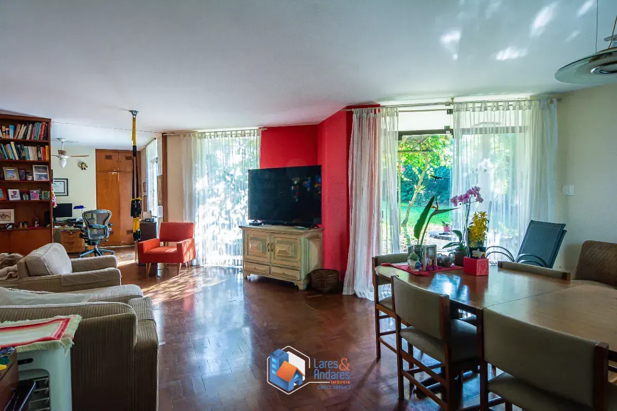 Imagem Casa para venda em Jardim Leonor com 4 quartos, 235m²