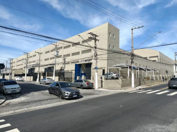 Imagem Galpão Comercial para Locação em São Paulo-SP - Bairro Aricanduva - 1 Sala, 2 Banheiros, 11 Vagas de Garagem, 1.650m² de Área